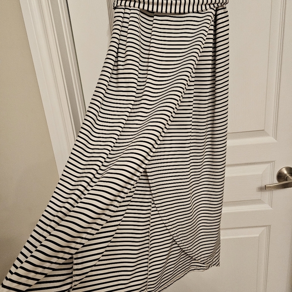 Striped Dress - Picture 3 of 4